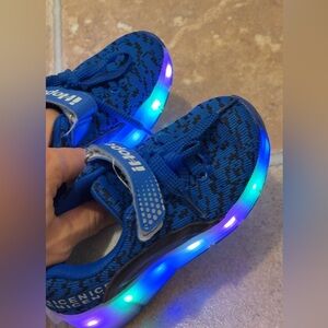 SDSPEED Kids Roller Skate Shoes with Single Wheel Shoes Sport Sneaker LED Blue